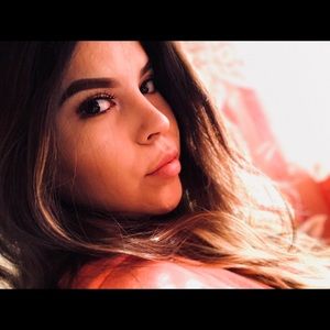 Meet your Posher, Vanessa